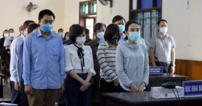 Thổi giá thiết bị cao gấp 6 lần, hàng loạt giám đốc bệnh viện ở Hà Tĩnh lĩnh án