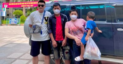 Đưa con đi khám bị taxi ‘chém 500.000 đồng’: Dân mạng góp gần 1 tỷ, người tốt chở về tận nhà