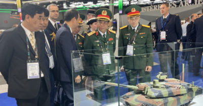 Việt Nam tham dự triển lãm vũ khí lục quân lớn nhất thế giới