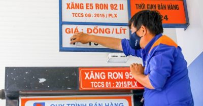Giá xăng giảm từ 100-400 đồng/lít
