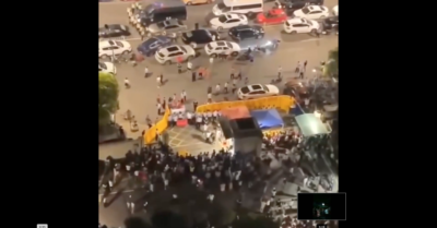 Biểu tình nổ ra ở Vũ Hán, người dân yêu cầu dỡ bỏ phong toả