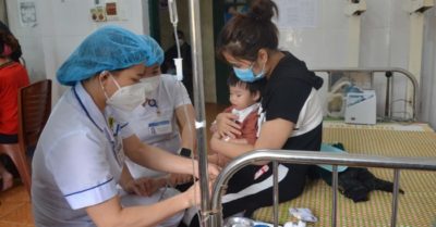 Bắc Kạn: Hơn 700 học sinh bỗng nhiên sốt cao, một trường hợp tử vong