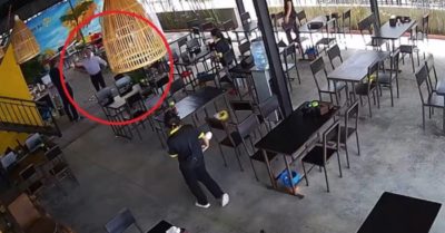 Kỷ luật Phó phòng ném tiền lẻ trong quán ăn