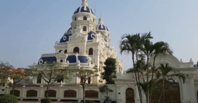 Tin tức tối 12/11: Gia đình đại gia xăng dầu Ngô Văn Phát chuộc lại tòa lâu đài trăm tỷ bị kê biên; Hôm qua Bộ Công thương nói không thiếu, hôm nay người dân TP. HCM vẫn hết sức vất vả đổ xăng