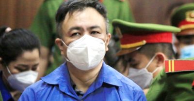 Tin tức tối 1/12: Cựu giám đốc Bệnh viện Mắt TP. HCM lĩnh 7 năm tù; Có 3 luật sư tham gia điều hành công ty gọi điện chửi bới đòi nợ