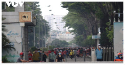 Tin tức sáng 20/2: Công ty nhiều lao động nhất TP. HCM cắt giảm hơn 2.000 công nhân; Du khách nước ngoài bị chó cắn nhập viện