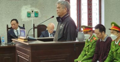 Tin tức tối 2/3: Cựu giám đốc Sở Giáo dục và Đào tạo Điện Biên bị phạt 5 năm tù; 3 bác sĩ ở TP. HCM bị tước chứng chỉ hành nghề