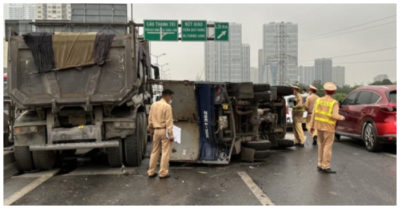 Tin tức 30/4: 36 người thương vong vì TNGT trong ngày đầu nghỉ lễ; Khinh khí cầu bốc cháy, 5 người bị thương