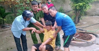 Tin tức 26/6: ​Cứu người ngất dưới giếng sâu; Điều tra vụ thi thể nữ công nhân bị ôtô kéo lê 6km sau tai nạn