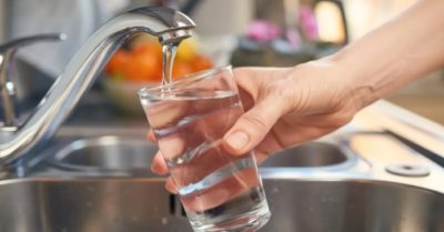 Khám phá sự khác biệt: Tại sao fluoride tự nhiên và fluoride tổng hợp không được tạo ra như nhau
