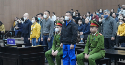 Vụ cháy chung cư mini 56 người chết – Gia đình nạn nhân yêu cầu điều tra lại.