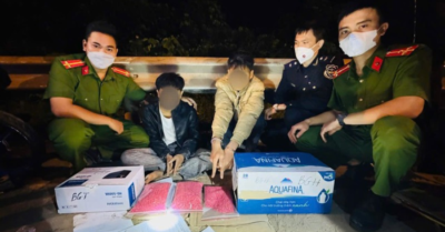 Bắt giữ hai đối tượng vận chuyển 30.000 viên ma túy tổng hợp tại Quảng Trị