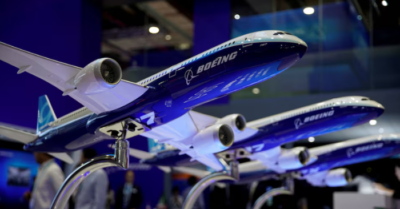 Máy bay Boeing rời nhà máy giao hàng ở Trung Quốc khi thuế quan Mỹ tác động mạnh