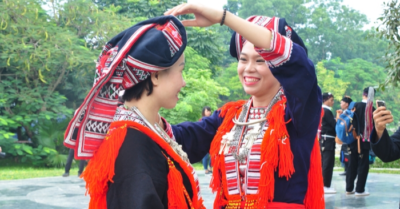 Trang phục người Dao Đỏ: Bản sắc rực rỡ vùng cao