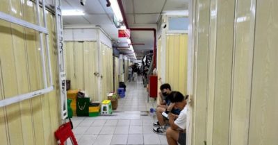 Bóc trần hàng giả giá rẻ tại Saigon Square –  Hàng hiệu chỉ là vỏ bọc