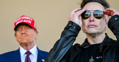 Elon Musk khẳng định không có quyền lực chính trị, tiếp tục dẫn dắt tesla thêm 5 năm