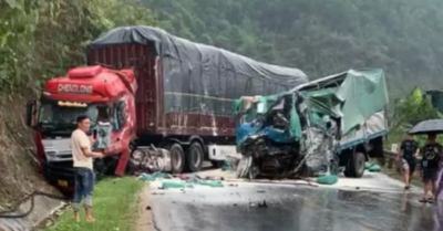 Va chạm kinh hoàng trên quốc lộ 2: Tài xế tử vong tại chỗ, giao thông ách tắc