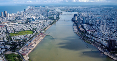 Bộ chính trị yêu cầu sáp nhập tỉnh trước 15/8, “cấm can thiệp khi sắp xếp nhân sự”