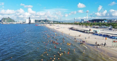 Bé trai 9 tuổi mất tích khi tắm biển Bãi Cháy, Quảng Ninh