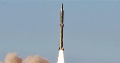Tên lửa đạn đạo Sejjil siêu nặng Iran lần đầu phóng vào Israel