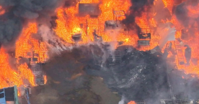 Cháy lớn tại xưởng tái chế phế thải ở Hưng Yên: Hai người bị thương nặng, nguy cơ còn người mắc kẹt