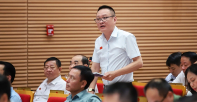 Hà Nội thừa nhận còn tình trạng “rau phun thuốc tối, bán sáng”: Siết chặt kiểm soát an toàn thực phẩm