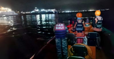Chìm phà chở 65 người gần đảo Bali: Ít nhất 2 người thiệt mạng, cứu hộ xuyên đêm