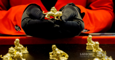 Giá vàng lập kỷ lục tại Anh, nhà đầu tư ồ ạt mua vào kim loại quý