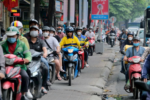 Hà Nội đề xuất hạn chế xe chạy xăng dầu từ 2026