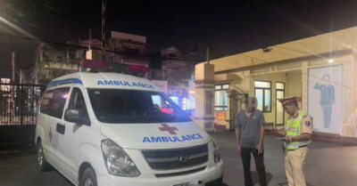 Không có bằng lái vẫn lái xe cứu thương trên quốc lộ