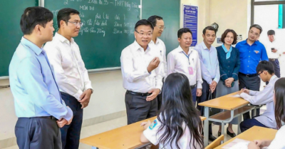 Chuyên gia cảnh báo “điểm gãy” trong kỳ thi tốt nghiệp THPT 2025: Đề thi vượt ngưỡng năng lực phổ thông