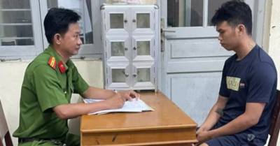 Bắt tạm giam nam thanh niên bóp cổ phụ nữ cướp tài sản tại Vĩnh Long