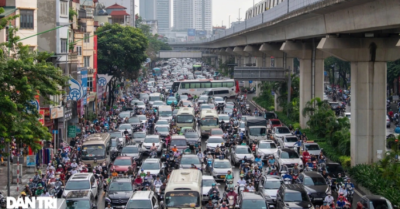 Lãnh đạo Hà Nội nói về hỗ trợ dân khi cấm xe máy xăng