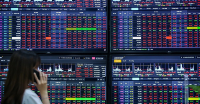 Chứng khoán tiệm cận mốc 1.500 điểm: Cơ hội hay rủi ro cho nhà đầu tư?