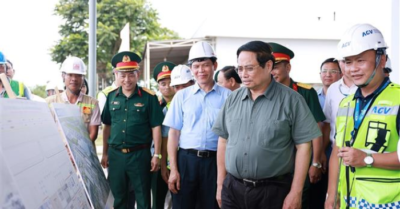 Thủ tướng kiểm tra tiến độ nhà ga T2 sân bay Đồng Hới