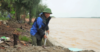 Lão nông lo cơ ngơi 3 tỷ bị cuốn trôi theo bão Wipha