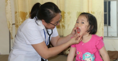 Từ 2026, nhân viên y tế trường học chưa được đào tạo sẽ không được hành nghề
