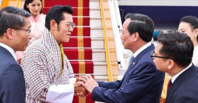 Quốc vương và Hoàng hậu Bhutan bắt đầu chuyến thăm cấp Nhà nước tới Việt Nam