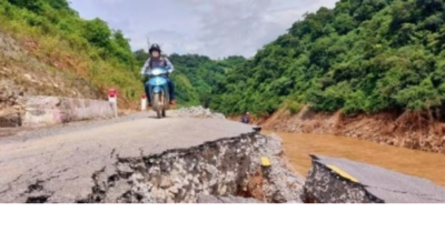 Nghệ An: Mưa lũ liên tiếp, đường tỉnh 543D sạt lở nghiêm trọng, giao thông tê liệt