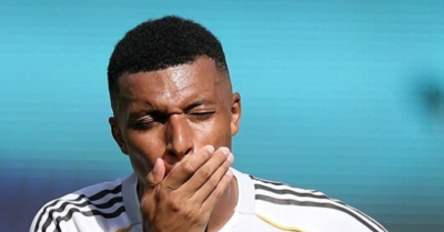 CLB Saudi Arabia chi 350 triệu euro hỏi mua Mbappe, Real Madrid nói “không”