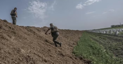 Ukraine khẩn trương dựng phòng tuyến 3 lớp trước sức ép tấn công của Nga