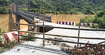 Cầu treo Nghệ An sạt lở, 400 hộ dân bất an