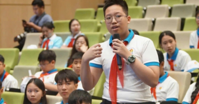 Học bổng toàn phần Singapore cho cậu học trò lớp 8