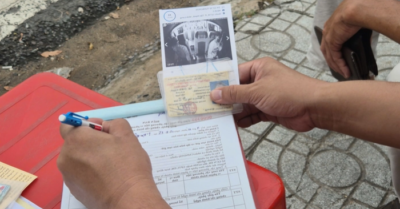 CSGT TP HCM lập chốt trích xuất camera, tài xế vi phạm khó thoát