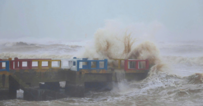 Bão số 5 đổ bộ, Nghệ An – Hà Tĩnh đối mặt nguy cơ vỡ đê biển