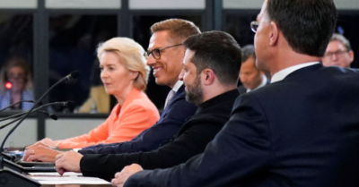 Trump tạm dừng họp với Zelensky và lãnh đạo châu Âu để gọi điện Putin, mở đường cho hội nghị ba bên?