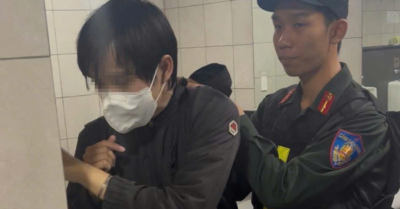 Hai cô gái phối hợp bắt kẻ biến thái trên metro TPHCM