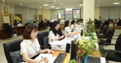 Kho bạc Nhà nước làm việc xuyên lễ, đảm bảo người dân nhận đủ quà 100.000 đồng trước Quốc khánh 2/9