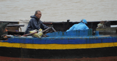 Kêu gọi 197 tàu với hơn 1.600 ngư dân trên biển về khu neo đậu tránh bão