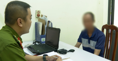 Người đàn ông Hưng Yên bị khởi tố vì hành hạ con